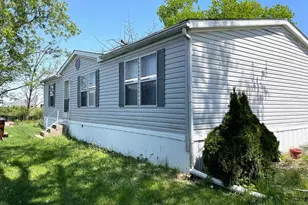 10610 Ashville Pike, Lockbourne, OH 43137 - Photo 1