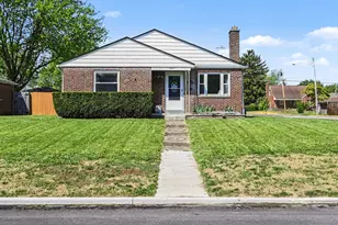 1585 Linwood Ave, Columbus, OH 43207 - Photo 1