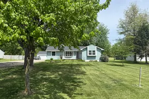 6732 London Groveport Rd, Grove City, OH 43123 - Photo 1