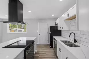 6060 Tiverton Square W, Columbus, OH 43229 - Photo 1