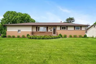 4941 Cheviot Dr, Columbus, OH 43220 - Photo 1