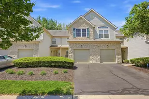 2575 Rustling Oak Blvd, Hilliard, OH 43026 - Photo 1