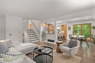 370 Longfellow Ave, Worthington, OH 43085 - Photo 1