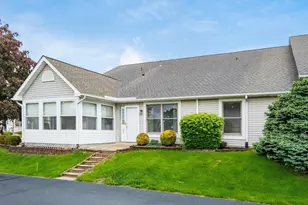 977 Hopewell Heights Dr, Heath, OH 43056 - Photo 1