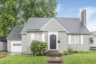828 Lindbergh Ave, Zanesville, OH 43701 - Photo 1