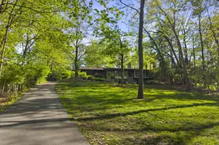 2391 Donna Dr, Columbus, OH 43220 - Photo 1