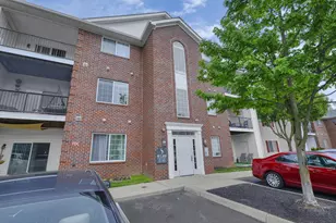 6120 Harbour Pointe, Columbus, OH 43231 - Photo 1