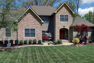 1528 Newcomer Rd, Columbus, OH 43235 - Photo 1