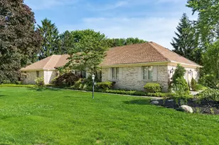 125 W Campus View Blvd, Columbus, OH 43235 - Photo 1