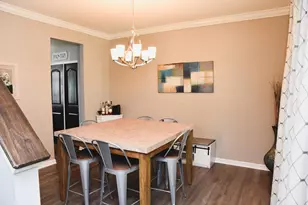 1093 Gartner Ct, Columbus, OH 43207 - Photo 1