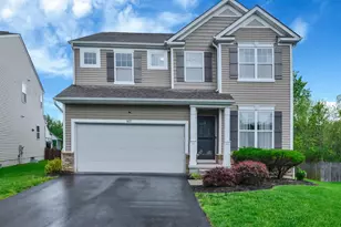 837 Holly Farms Dr, Blacklick, OH 43004 - Photo 1