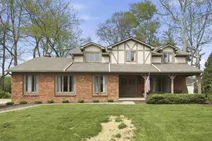 1250 Briarmeadow Dr, Columbus, OH 43235 - Photo 1