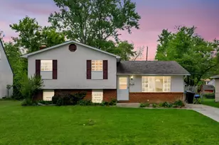 5056 Chipman Dr, Columbus, OH 43232 - Photo 1