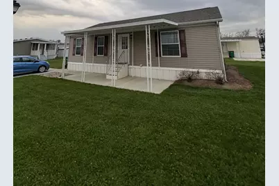 239 Rosie Avenue SW, Pataskala, OH 43062 - Photo 1