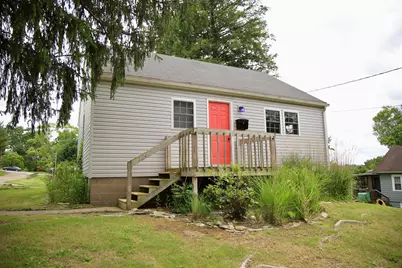 124 E King Street, Zanesville, OH 43701 - Photo 1