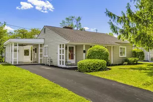 2063 Langham Rd, Upper Arlington, OH 43221 - Photo 1