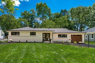 235 W Southington Ave, Columbus, OH 43085 - Photo 1
