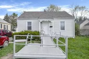 1864 E Hudson St, Columbus, OH 43211 - Photo 1