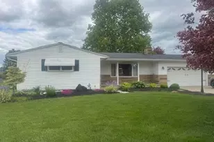 119 Dennison St, Hebron, OH 43025 - Photo 1