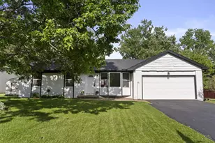 62 Ridgewood Dr SW, Etna, OH 43062 - Photo 1