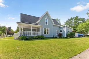 304 W 7th St, Marysville, OH 43040 - Photo 1