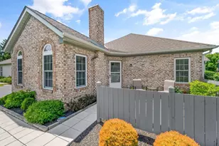 285 Villa Oaks Ln, Columbus, OH 43230 - Photo 1