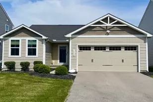 1958 Lake Crest Dr, Grove City, OH 43123 - Photo 1
