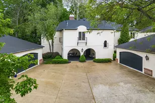 100 Bishop Square, Bexley, OH 43209 - Photo 1