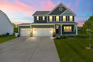 2806 Newcastle Dr, Troy, OH 45373 - Photo 1