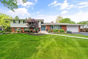 2869 N Star Rd, Columbus, OH 43221 - Photo 1