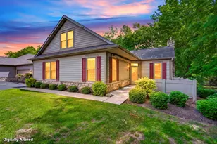 136 Villamere Dr, Columbus, OH 43213 - Photo 1