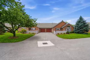 4837 Blendon Park Dr, Columbus, OH 43230 - Photo 1