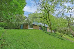 52 Spruce Dr NE, Granville, OH 43023 - Photo 1