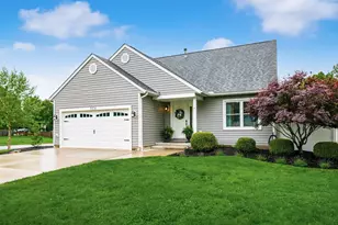 5536 Forest Glen Dr, Grove City, OH 43123 - Photo 1