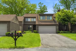 2111 Brookhurst Ave, Columbus, OH 43229 - Photo 1