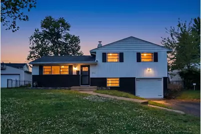 1053 Carrousel Drive E, Reynoldsburg, OH 43068 - Photo 1