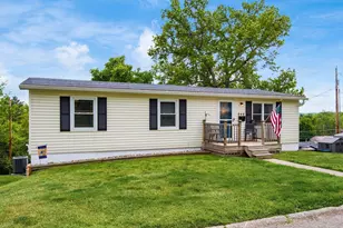 948 N Moorewood Dr, Zanesville, OH 43701 - Photo 1