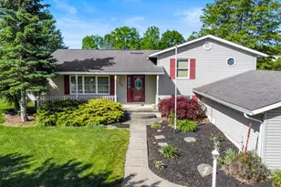 633 King Ridge Ct, Ashland, OH 44805 - Photo 1
