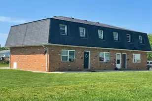 203 Jefferson Ave, Ashville, OH 43103 - Photo 1