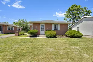 3923-3925 Beulah Rd, Columbus, OH 43224 - Photo 1