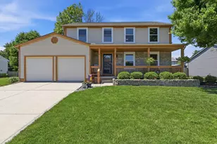 573 Courtland Ln, Pickerington, OH 43147 - Photo 1
