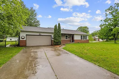 909 Hillery Road, Columbus, OH 43229 - Photo 1
