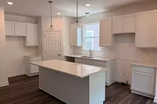 1561 Boes Ct, Columbus, OH 43228 - Photo 1