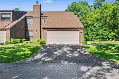 2129 Brookhurst Avenue #D, Columbus, OH 43229 - Photo 1
