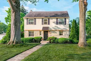 45 S Harding Rd, Columbus, OH 43209 - Photo 1