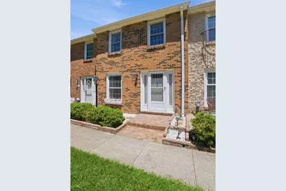 596 Pamlico Street #X4, Columbus, OH 43228 - Photo 1