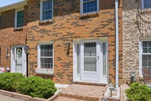 596 Pamlico St, Columbus, OH 43228 - Photo 1