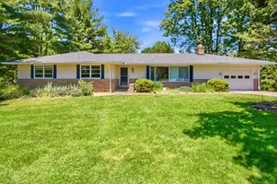 375 Broadview Ave, Zanesville, OH 43701 - Photo 1