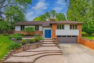 2700 Fishinger Rd, Upper Arlington, OH 43221 - Photo 1