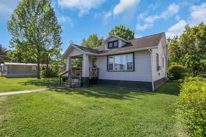 204 E Jefferson Street, New Lexington, OH 43764 - Photo 1